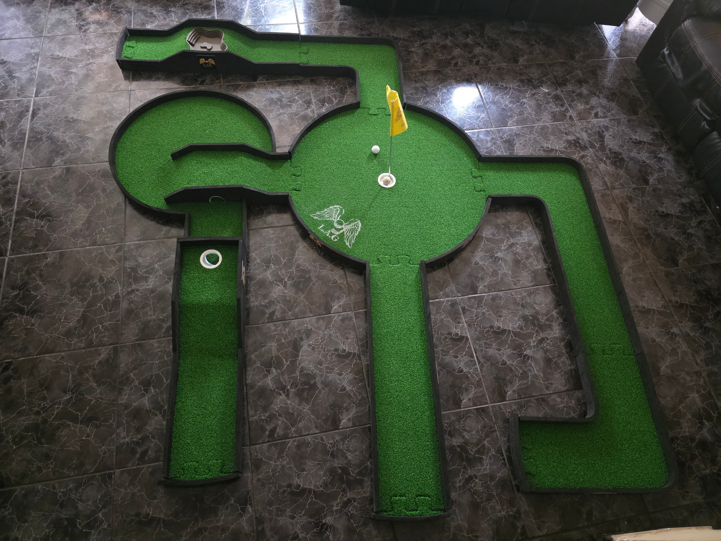 Mini Golf Set 7 Lane Modular Indoor & Outdoor Putt Putt Course