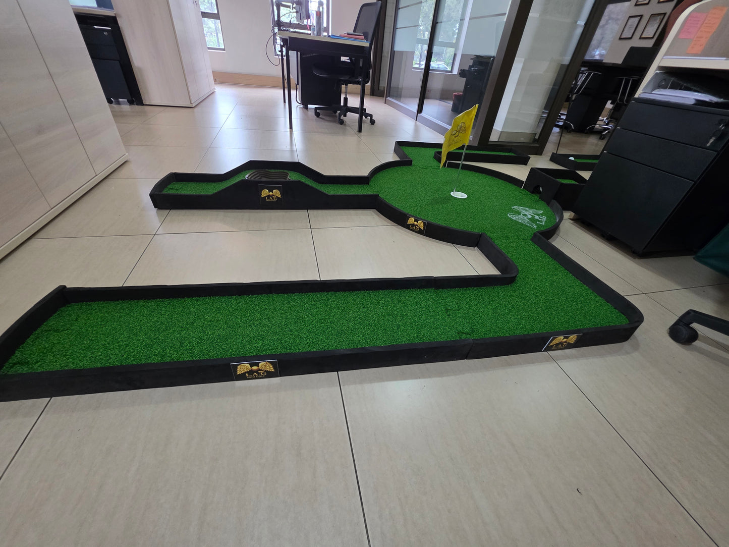 Mini Golf Set 7 Lane Modular Indoor & Outdoor Putt Putt Course